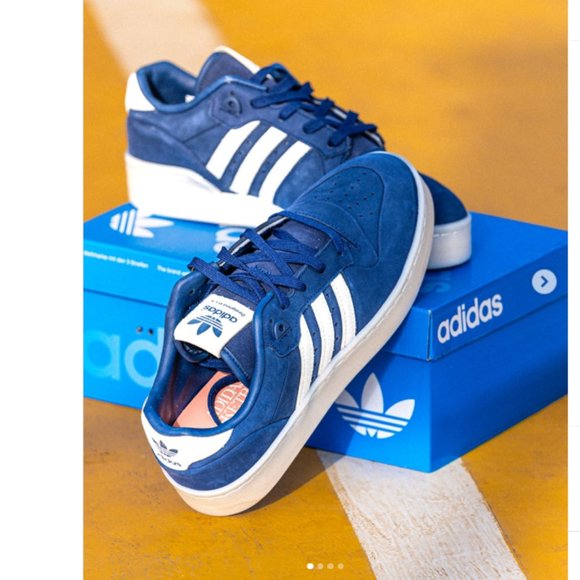 NEW adidas Rivalry Lux Low Basketball Shoes - Leather  Blue/Ivory For Men 252 - Picture 1 of 8